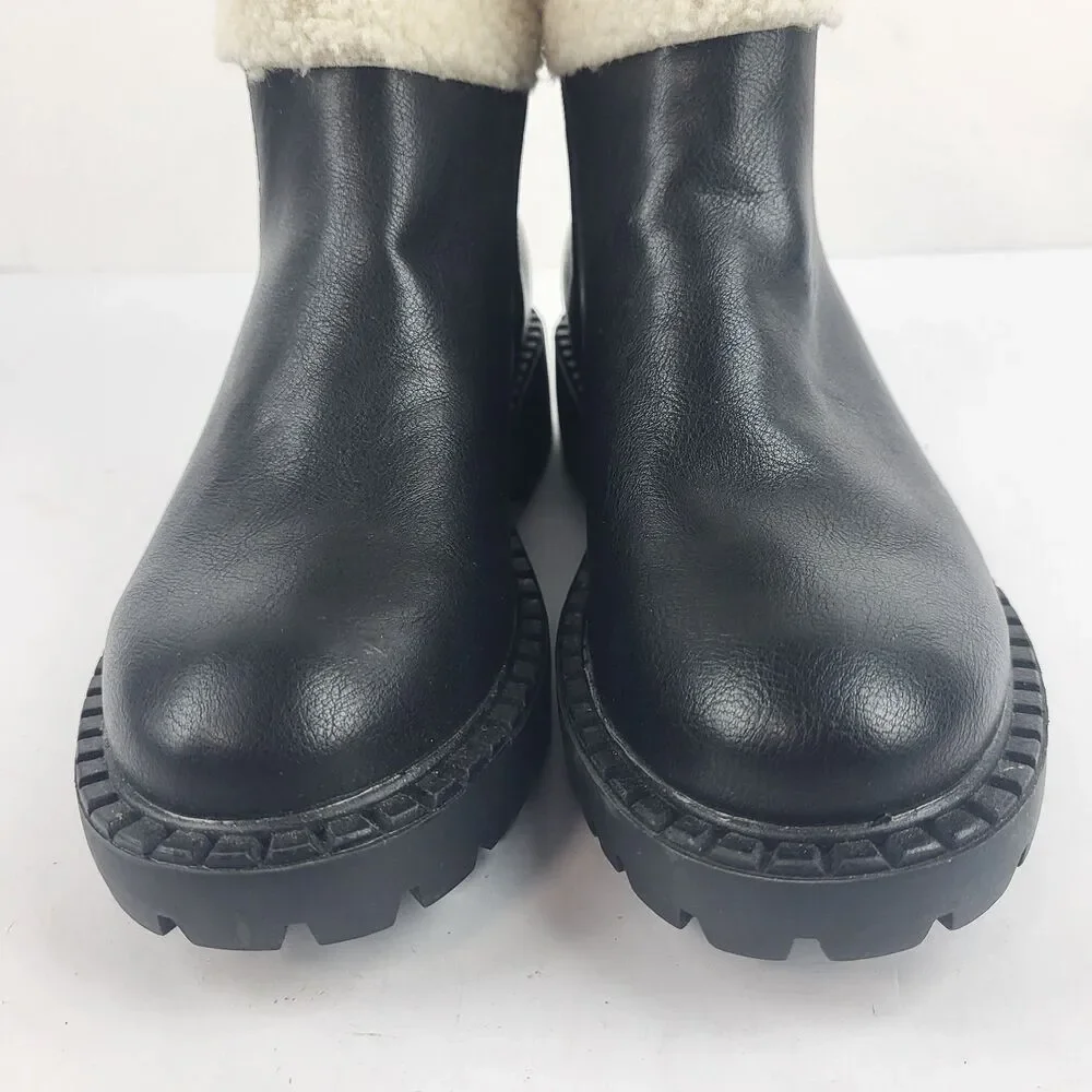 New York & Company Nelli Bootie Faux Shearling Fits Size 6.5
